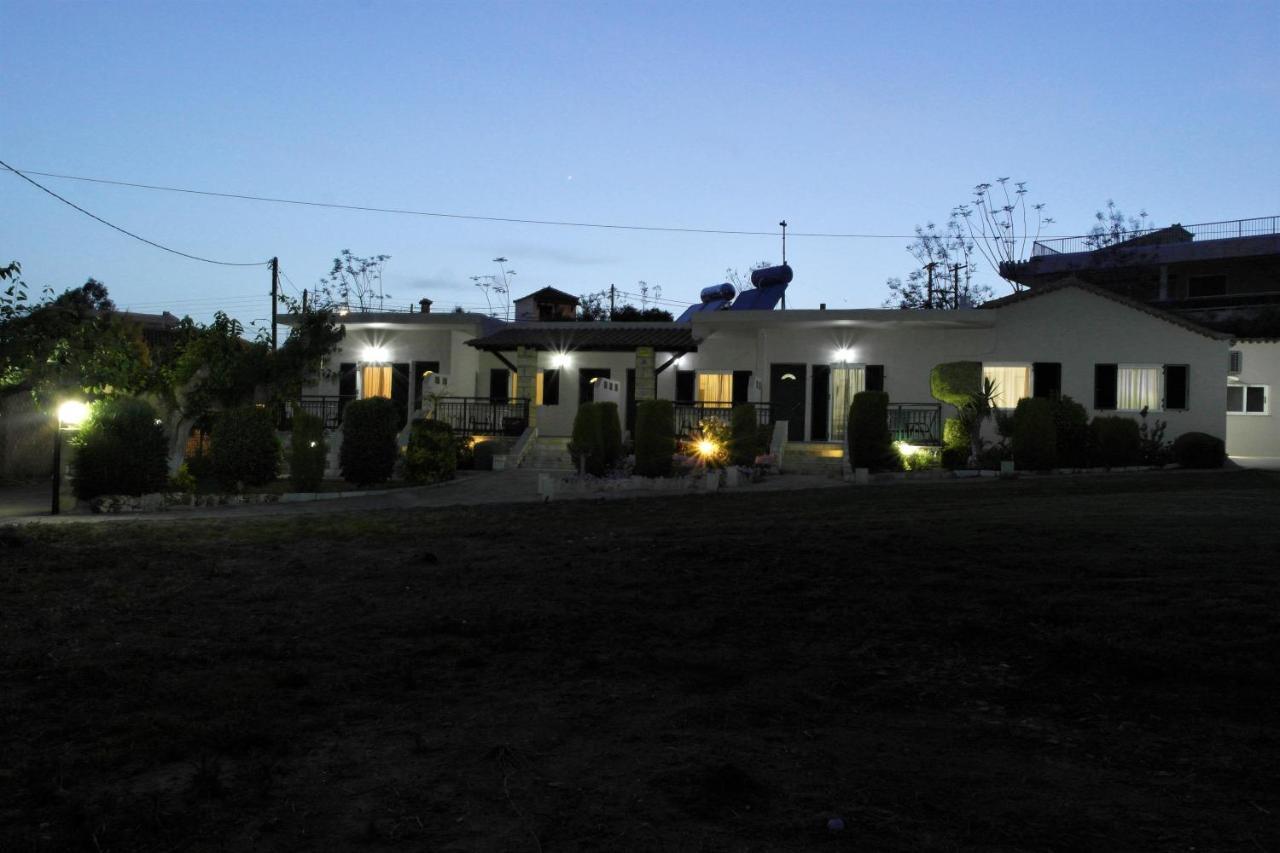Voulas Apartments Stoúpa Exterior photo
