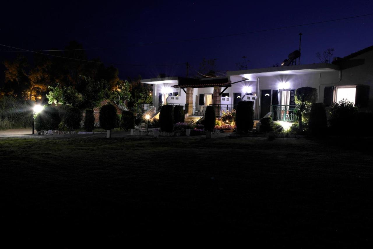 Voulas Apartments Stoúpa Exterior photo