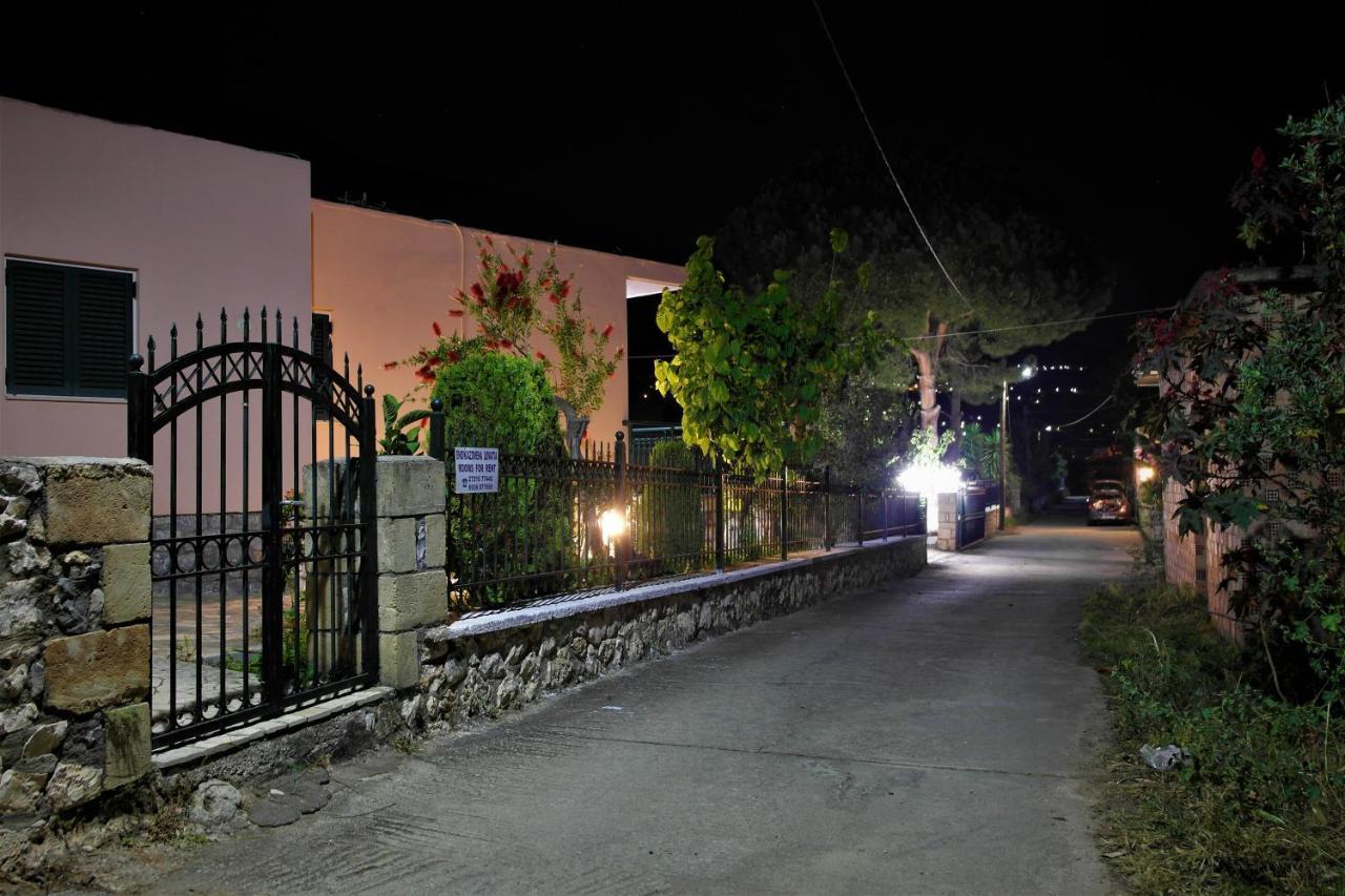 Voulas Apartments Stoúpa Exterior photo